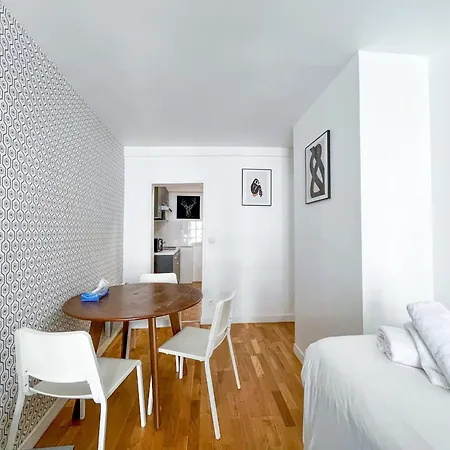 02 - Faubourg Bail Mobilite Apartment *