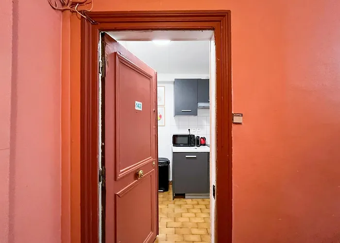 02 - Faubourg Bail Mobilite Apartment *