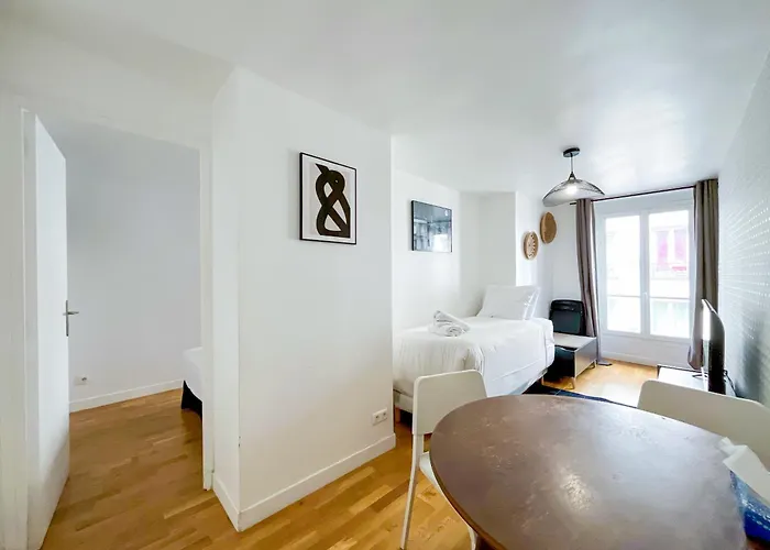 02 - Faubourg Bail Mobilite Apartment
