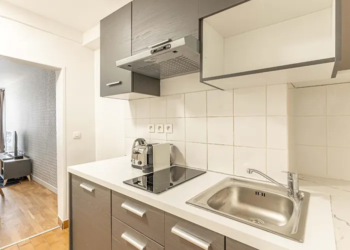02 - Faubourg Bail Mobilite Apartment *