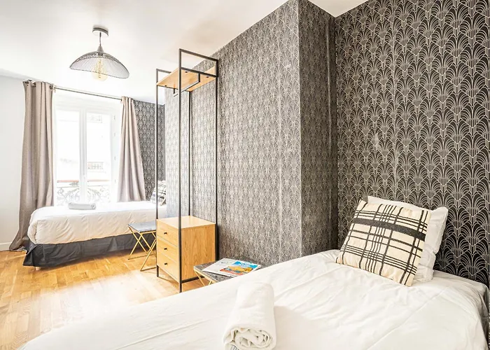 Apartment 02 - Faubourg Bail Mobilite Paris